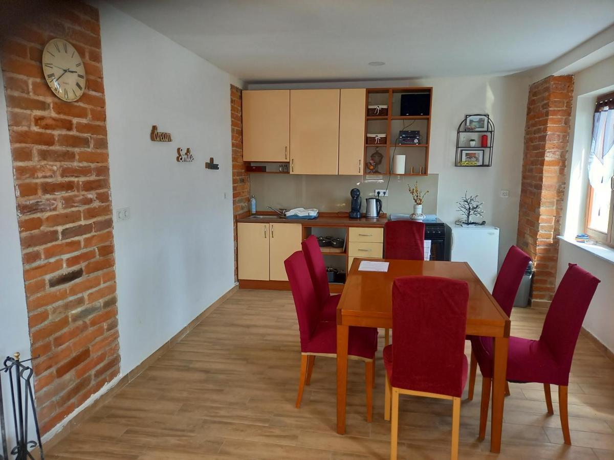 Kuca Za Odmor Luka Apartment Luka  ภายนอก รูปภาพ